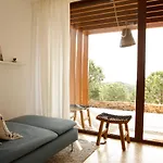 Monte Velho Retreat Centre * אלג'זור