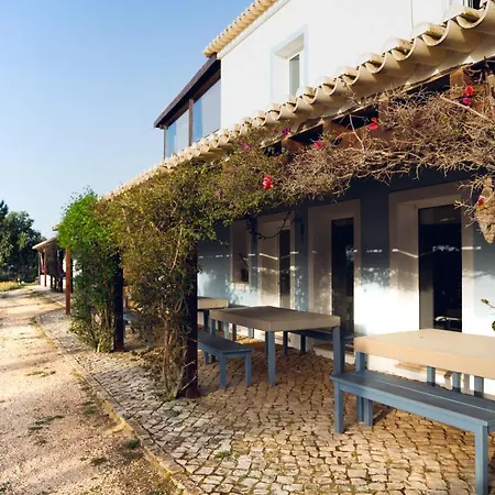 Monte Velho Retreat Centre מלון *